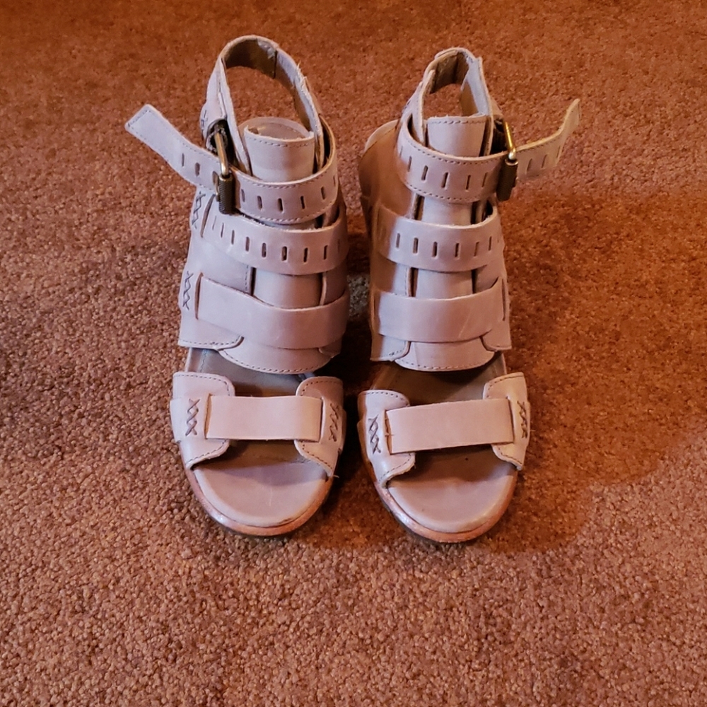Heeled sandals